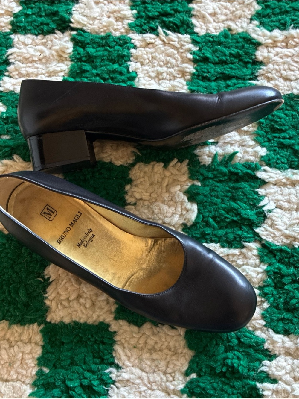 Bruno Magli Women's Black Leather Chic Ballet Pump Heels -Made In Italy Size 7.5